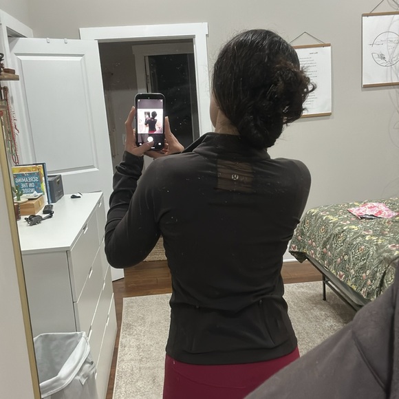 Lululemon light jacket - Picture 2 of 7